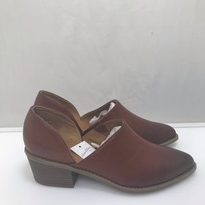 Universal Thread Shoes - Faux leather women’s shoes Universal Thread Shoes - Faux leather women’s shoes